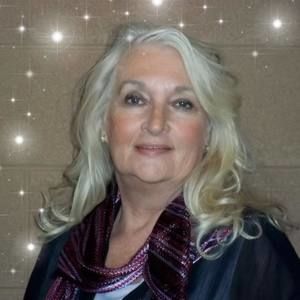 Meet your Posher, Suzi